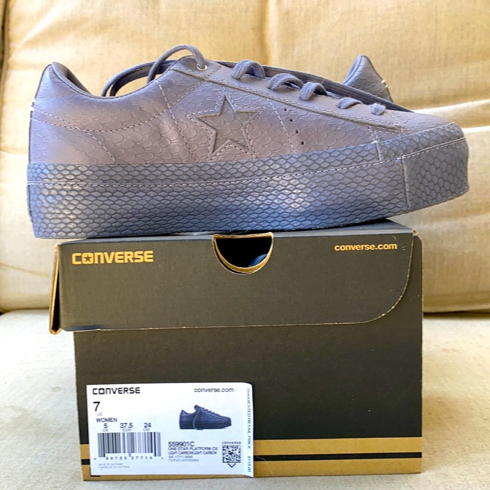 Converse One Star Platform OX Light Carbon color